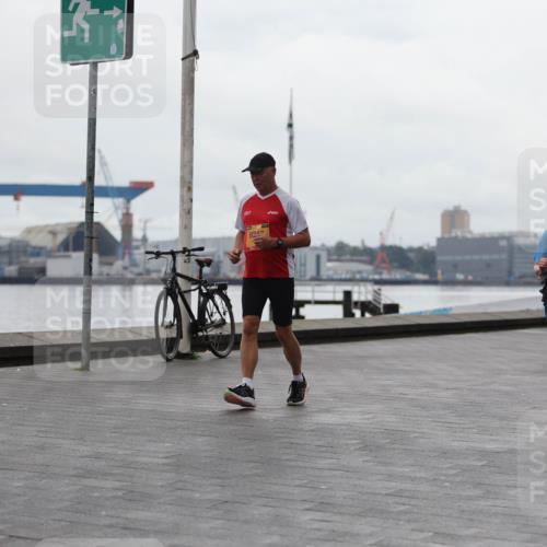 13.09.2026 - Kiel Lauf Andreas Tolksdorf http://msf.ph/oto/10406471 13.09.2026 11:08:23 Kiellinie 9043, 8247, 4, 9120 meine-sportfotos.de