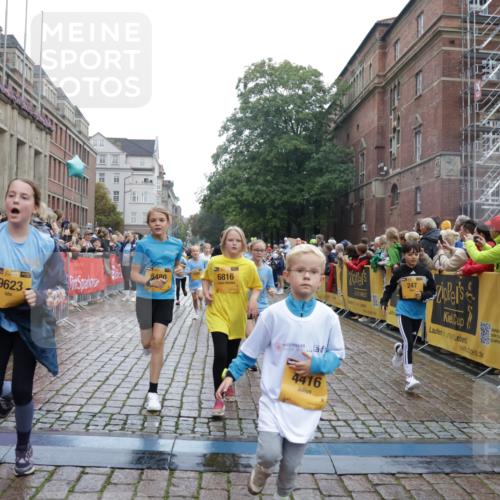 13.09.2026 - Kiel Lauf Yannick Fuchs http://msf.ph/oto/10406480 13.09.2026 08:59:00 Ziel 512, 1848, 2725, 3242, 5106, 5629, 6883, 6896, 7223, 7739, 7916, 8944, 10292, 10334, 11201, 11575, 11924, 27, 339, 515, 1119, 1188, 1348, 1382, 2100, 3242, 4965, 5092, 5200, 5201, 5536, 5537, 5908, 6151, 6573, 7022, 7407, 8354, 9773, 10211, 10821, 11252, 11386, 11430, 11783, 11924, 12297, 12517, 118, 3543, 3666, 3767, 3803, 4026, 4064, 4164, 4426, 4444, 6480, 6816, 7028, 7401, 7706, 8261, 9215, 9293, 9430, 1158, 1382, 3217, 3686, 4115, 4546, 4622 meine-sportfotos.de