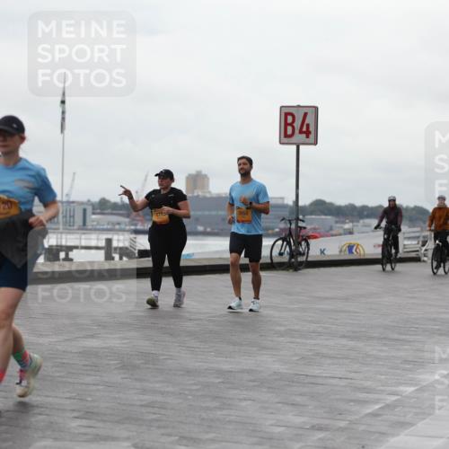 13.09.2026 - Kiel Lauf Andreas Tolksdorf http://msf.ph/oto/10406515 13.09.2026 11:08:26 Kiellinie 477, 2053, 4 meine-sportfotos.de