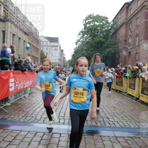 13.09.2026 - Kiel Lauf Yannick Fuchs http://msf.ph/oto/10406597 13.09.2026 08:59:12 Ziel 118, 512, 1848, 3543, 3666, 3767, 4026, 4064, 4164, 4444, 6480, 6816, 7028, 7706, 7916, 8261, 9215, 9430, 9623, 10682, 11575, 27, 339, 1119, 1348, 2725, 3242, 5092, 5106, 5200, 5201, 5536, 5537, 5629, 6151, 6573, 6883, 6896, 7223, 7407, 7739, 7916, 8944, 9773, 10211, 10292, 10334, 10821, 11201, 11252, 11386, 11430, 11783, 11924, 12297, 12517, 125, 1413, 1549, 1792, 2342, 3165, 3803, 3958, 4426, 4481, 4498, 4886, 5016, 5131, 5590, 6943, 7337, 7371, 7401, 9293 meine-sportfotos.de