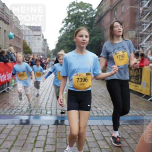 13.09.2026 - Kiel Lauf Yannick Fuchs http://msf.ph/oto/10406601 13.09.2026 08:59:13 Ziel 118, 512, 1848, 3543, 3666, 3767, 4026, 4064, 4164, 4444, 6480, 6816, 7028, 7706, 8261, 9215, 9430, 9623, 10682, 11575, 11808, 27, 339, 512, 1119, 1348, 1848, 2725, 3242, 5106, 5201, 5536, 5537, 5629, 6151, 6573, 6883, 6896, 7223, 7407, 7739, 7916, 8944, 9773, 10211, 10292, 10334, 10821, 11201, 11252, 11386, 11575, 11783, 11924, 12297, 12517, 125, 579, 1413, 1549, 1792, 2342, 3165, 3803, 3890, 3958, 4426, 4481, 4498, 4886, 5016, 5131, 5590, 6943, 7337, 7371, 7401, 9293 meine-sportfotos.de