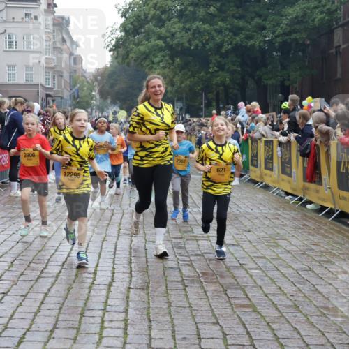 13.09.2026 - Kiel Lauf Yannick Fuchs http://msf.ph/oto/10406706 13.09.2026 08:59:25 Ziel 125, 1413, 1549, 1792, 2342, 3165, 3767, 3803, 3958, 4164, 4426, 4444, 4498, 4886, 5016, 5131, 5590, 6480, 6816, 6943, 6944, 7320, 7337, 7371, 7396, 7401, 7706, 8069, 8153, 9293, 9358, 9623, 10682, 10723, 11189, 11395, 11617, 11808, 12004, 12383, 118, 512, 1848, 2725, 3242, 3543, 3666, 3767, 4026, 4064, 4444, 5106, 5629, 6883, 6896, 7028, 7223, 7706, 7739, 7916, 8261, 8944, 9215, 9430, 10292, 10334, 11201, 11575, 11924, 579, 3537, 3890, 4481, 12517 meine-sportfotos.de