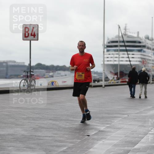 13.09.2026 - Kiel Lauf Andreas Tolksdorf http://msf.ph/oto/10406757 13.09.2026 11:09:22 Kiellinie 4, 39, 3898, 83 meine-sportfotos.de