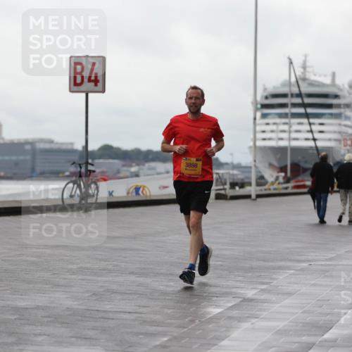 13.09.2026 - Kiel Lauf Andreas Tolksdorf http://msf.ph/oto/10406762 13.09.2026 11:09:22 Kiellinie 4, 3898, 83 meine-sportfotos.de