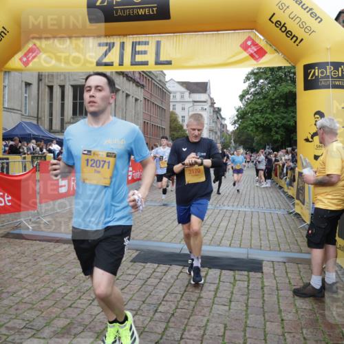 13.09.2026 - Kiel Lauf Yannick Fuchs http://msf.ph/oto/10406784 13.09.2026 10:33:04 Ziel 1467, 3997, 6988, 9222, 10181, 10552, 32, 342, 870, 875, 1393, 1467, 1612, 1801, 3327, 4236, 4393, 4512, 4963, 5721, 6337, 7471, 7650, 8033, 8621, 8683, 9123, 9222, 9879, 10338, 11299, 11319, 11597, 12353, 12728, 864, 1327, 1331, 1525, 1979, 2824, 3991, 4929, 5197, 5274, 5907, 6537, 7030, 7709, 8280, 9411, 9891, 9975, 10331, 10448, 10773, 11063, 11754, 12277, 12339, 3170, 3923, 4236, 4349, 4512, 6435, 8878, 11299, 11319, 11451, 11612, 12071, 12367 meine-sportfotos.de