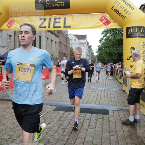 13.09.2026 - Kiel Lauf Yannick Fuchs http://msf.ph/oto/10406789 13.09.2026 10:33:05 Ziel 1327, 3997, 6988, 7030, 10181, 10552, 32, 342, 870, 875, 1393, 1467, 1612, 1801, 3327, 4236, 4393, 4512, 4963, 5721, 6337, 7471, 7650, 8033, 8621, 8683, 9123, 9222, 9879, 10338, 11299, 11319, 11597, 12353, 12728, 864, 1331, 1525, 1979, 2824, 3991, 4929, 5197, 5274, 5907, 6537, 7709, 8280, 9411, 9891, 9975, 10331, 10448, 10773, 11063, 11754, 12277, 12339, 3170, 3923, 4236, 4349, 4512, 6435, 8878, 11299, 11319, 11612, 12071, 12367 meine-sportfotos.de
