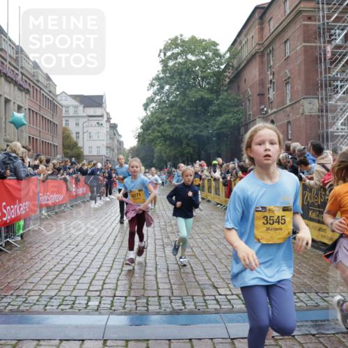 13.09.2026 - Kiel Lauf Yannick Fuchs http://msf.ph/oto/10406855 13.09.2026 08:59:41 Ziel 533, 579, 621, 2906, 2962, 3537, 3865, 3867, 3890, 4481, 7919, 7981, 8530, 8673, 8932, 9151, 9370, 9394, 9939, 10665, 11364, 11570, 11980, 12298, 12329, 12586, 118, 125, 1413, 1549, 1792, 2342, 3165, 3543, 3666, 3767, 3803, 3958, 4026, 4064, 4164, 4426, 4444, 4481, 4498, 4886, 5016, 5131, 5590, 6480, 6816, 6943, 6944, 7028, 7320, 7337, 7371, 7396, 7401, 7706, 7981, 8069, 8153, 8261, 9215, 9293, 9358, 9430, 9623, 10665, 10682, 10723, 11189, 11395, 11617, 12004, 12383, 28 meine-sportfotos.de