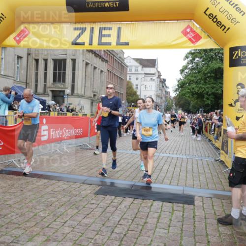 13.09.2026 - Kiel Lauf Yannick Fuchs http://msf.ph/oto/10406863 13.09.2026 10:33:10 Ziel 1327, 3997, 5907, 6988, 7030, 8280, 10181, 10552, 10773, 11754, 12277, 32, 342, 870, 875, 1393, 1467, 1612, 1801, 3327, 4393, 4963, 5721, 6337, 7471, 7650, 8621, 8683, 9222, 9879, 10338, 11597, 12353, 12728, 813, 864, 1331, 1525, 1979, 2824, 3991, 4929, 5197, 5274, 6537, 6775, 7709, 9411, 9891, 9975, 10331, 10448, 11063, 12339, 1393, 3170, 4236, 4512, 8033, 8683, 9123, 11299, 11319, 12071 meine-sportfotos.de