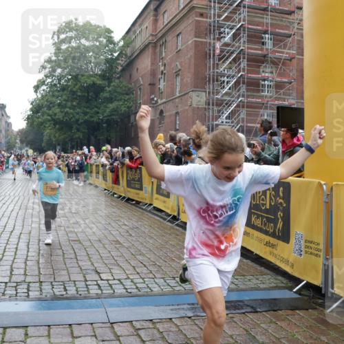 13.09.2026 - Kiel Lauf Yannick Fuchs http://msf.ph/oto/10406889 13.09.2026 08:59:45 Ziel 28, 533, 621, 2906, 2962, 3537, 3865, 3867, 7919, 8530, 8673, 8932, 9036, 9151, 9394, 9939, 11364, 11980, 12298, 12329, 125, 579, 1413, 1549, 1792, 2342, 3165, 3537, 3543, 3666, 3767, 3803, 3890, 3958, 4064, 4164, 4426, 4444, 4481, 4498, 4886, 5016, 5131, 5590, 6480, 6816, 6943, 6944, 7320, 7337, 7371, 7396, 7401, 7706, 7981, 8069, 8153, 8530, 9293, 9358, 9370, 9394, 9430, 9623, 10665, 10682, 10723, 11189, 11395, 11570, 11617, 12004, 12383, 12586, 7746, 3543 meine-sportfotos.de