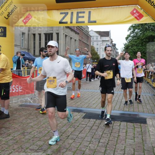 13.09.2026 - Kiel Lauf Yannick Fuchs http://msf.ph/oto/10406924 13.09.2026 10:33:17 Ziel 864, 1327, 1525, 2824, 3991, 3997, 4929, 5197, 5274, 5907, 6537, 6988, 7030, 7709, 8280, 9411, 9891, 9975, 10181, 10448, 10773, 11063, 11754, 12277, 12339, 32, 342, 1467, 1801, 3327, 3997, 4393, 4963, 6337, 7471, 7650, 9222, 9879, 10338, 10552, 11597, 12353, 12728, 435, 813, 1331, 1958, 1979, 2775, 5961, 6080, 6569, 6775, 8641, 8938, 8940, 10331, 10984, 12729, 870, 875, 1393, 1612, 1801, 4393, 4963, 5721, 7471, 7650, 8621, 8683, 12353 meine-sportfotos.de