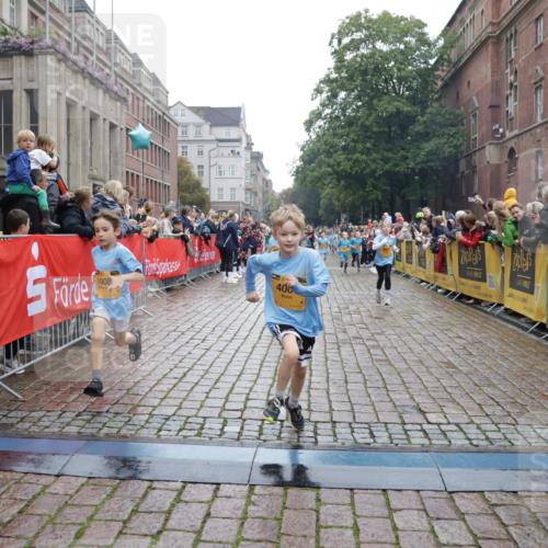 13.09.2026 - Kiel Lauf Yannick Fuchs http://msf.ph/oto/10406942 13.09.2026 08:59:49 Ziel 28, 533, 621, 2789, 2906, 2962, 3865, 3867, 7919, 8673, 8932, 9036, 9939, 11980, 12298, 12329, 125, 579, 1413, 1549, 1792, 2342, 3165, 3537, 3767, 3803, 3890, 3958, 4064, 4164, 4426, 4444, 4481, 4498, 4886, 5016, 5131, 5590, 6480, 6816, 6943, 6944, 7320, 7337, 7371, 7396, 7401, 7706, 7981, 8069, 8153, 8530, 9151, 9293, 9358, 9370, 9394, 9430, 9623, 10665, 10682, 10723, 11189, 11364, 11395, 11570, 11617, 12004, 12383, 12586, 4001, 7746, 9421, 10083, 3543 meine-sportfotos.de