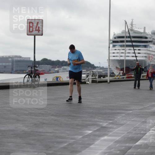 13.09.2026 - Kiel Lauf Andreas Tolksdorf http://msf.ph/oto/10406943 13.09.2026 11:13:33 Kiellinie 4, 3 meine-sportfotos.de
