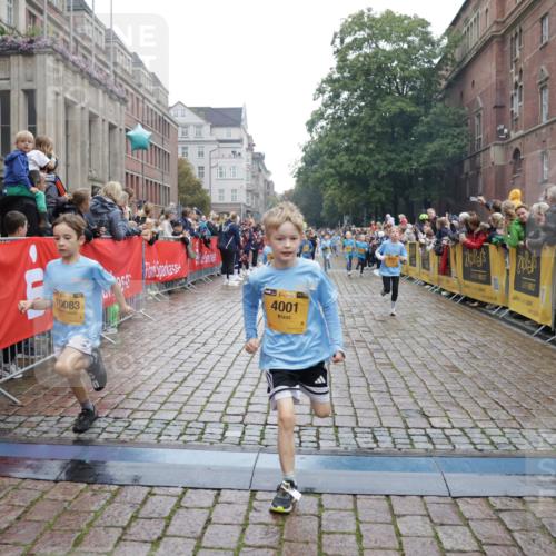 13.09.2026 - Kiel Lauf Yannick Fuchs http://msf.ph/oto/10406946 13.09.2026 08:59:50 Ziel 28, 533, 621, 2789, 2906, 2962, 3865, 3867, 7919, 8673, 8932, 9036, 9939, 11980, 12298, 12329, 125, 579, 1413, 1549, 1792, 2342, 3165, 3537, 3767, 3803, 3890, 3958, 4164, 4426, 4444, 4481, 4498, 4886, 5016, 5131, 5590, 6480, 6816, 6943, 6944, 7320, 7337, 7371, 7396, 7401, 7706, 7981, 8069, 8153, 8530, 8932, 9151, 9293, 9358, 9370, 9394, 9623, 10665, 10682, 10723, 11189, 11364, 11395, 11570, 11617, 11980, 12004, 12329, 12383, 12586, 4001, 7746, 9003, 9421, 10083, 3543 meine-sportfotos.de