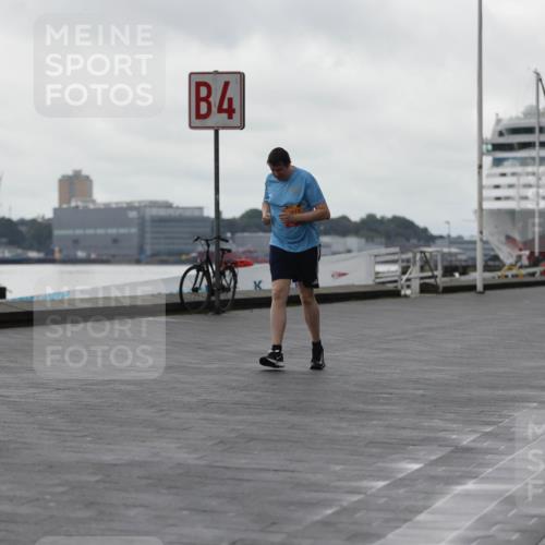 13.09.2026 - Kiel Lauf Andreas Tolksdorf http://msf.ph/oto/10406953 13.09.2026 11:13:34 Kiellinie 4, 3 meine-sportfotos.de