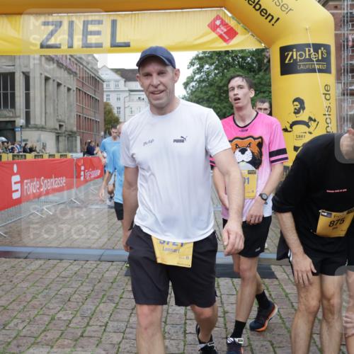 13.09.2026 - Kiel Lauf Yannick Fuchs http://msf.ph/oto/10406978 13.09.2026 10:33:20 Ziel 864, 1327, 1331, 1525, 1979, 2824, 3991, 4929, 5197, 5274, 5907, 6537, 7030, 7709, 8280, 9411, 9891, 9975, 10331, 10448, 10773, 11063, 11754, 12277, 12339, 32, 342, 1327, 1467, 3327, 3997, 4393, 6337, 6988, 7030, 9222, 9879, 10181, 10338, 10552, 11597, 12728, 435, 446, 813, 1958, 2073, 2775, 3323, 3799, 3924, 5961, 6080, 6569, 6775, 8225, 8641, 8938, 8940, 10984, 11289, 12729, 342, 870, 875, 1612, 1801, 4393, 4963, 5721, 6337, 7471, 7650, 8621, 10338, 11597, 12353 meine-sportfotos.de