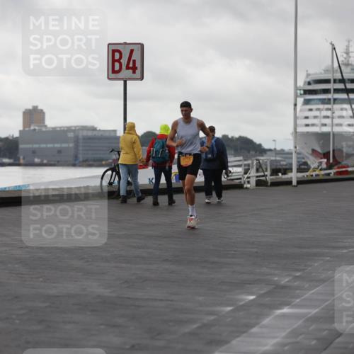 13.09.2026 - Kiel Lauf Andreas Tolksdorf http://msf.ph/oto/10406999 13.09.2026 11:17:09 Kiellinie 4, 3 meine-sportfotos.de