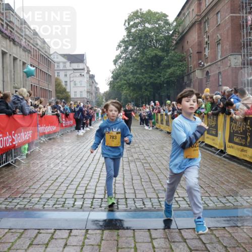 13.09.2026 - Kiel Lauf Yannick Fuchs http://msf.ph/oto/10407015 13.09.2026 08:59:56 Ziel 28, 780, 1871, 2789, 2918, 3545, 3568, 3865, 3867, 6271, 7624, 8673, 8692, 9036, 9939, 125, 533, 579, 621, 1413, 1549, 1792, 2342, 2906, 2962, 3165, 3537, 3865, 3867, 3890, 3958, 4481, 4498, 4886, 5016, 5131, 5590, 6943, 6944, 7320, 7337, 7371, 7396, 7919, 7981, 8069, 8153, 8530, 8673, 8932, 9151, 9358, 9370, 9394, 9939, 10665, 10723, 11189, 11364, 11395, 11570, 11980, 12004, 12298, 12329, 12383, 12586, 65, 783, 1538, 4001, 4793, 4821, 7746, 9003, 9421, 9520, 10083, 12662 meine-sportfotos.de