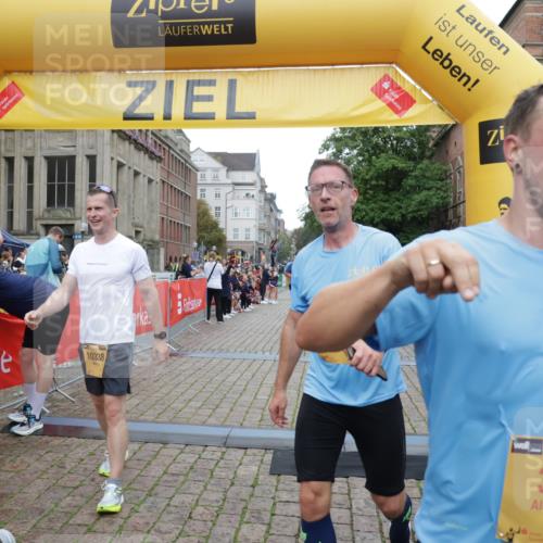 13.09.2026 - Kiel Lauf Yannick Fuchs http://msf.ph/oto/10407018 13.09.2026 10:33:25 Ziel 813, 864, 1331, 1525, 1979, 2824, 3991, 4929, 5197, 5274, 5907, 6537, 6775, 7709, 9411, 9891, 9975, 10331, 10448, 11063, 12339, 32, 1327, 1467, 3327, 3997, 5907, 6988, 7030, 8280, 9222, 9879, 10181, 10552, 10773, 11754, 12277, 435, 446, 1958, 2073, 2775, 3323, 3799, 3924, 4776, 5961, 6080, 6569, 6973, 7372, 8225, 8641, 8896, 8938, 8940, 10984, 11289, 11707, 12729, 32, 342, 3327, 4393, 4963, 6337, 7471, 7650, 9879, 10338, 11597 meine-sportfotos.de