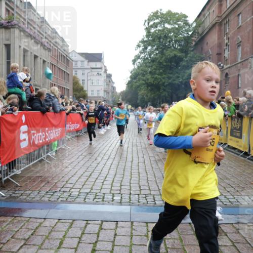 13.09.2026 - Kiel Lauf Yannick Fuchs http://msf.ph/oto/10407087 13.09.2026 09:00:01 Ziel 780, 1871, 2789, 2918, 3545, 3568, 4001, 6271, 7624, 7746, 8692, 10083, 12371, 28, 125, 533, 579, 621, 1413, 1549, 1792, 2342, 2906, 2962, 3165, 3537, 3865, 3867, 3890, 4481, 4886, 5016, 6943, 7320, 7396, 7919, 7981, 8153, 8530, 8673, 8932, 9036, 9151, 9358, 9370, 9394, 9939, 10665, 10723, 11189, 11364, 11570, 11980, 12298, 12329, 12586, 65, 783, 1538, 2513, 3549, 4661, 4793, 4821, 6258, 6606, 9003, 9421, 9520, 10592, 12662, 125, 1413, 1792, 3165 meine-sportfotos.de