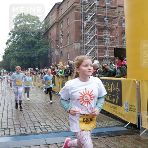 13.09.2026 - Kiel Lauf Yannick Fuchs http://msf.ph/oto/10407137 13.09.2026 09:00:05 Ziel 780, 1871, 2918, 3545, 3568, 4001, 6271, 7624, 7746, 8692, 9003, 9421, 10083, 12371, 28, 533, 579, 621, 1549, 2342, 2789, 2906, 2962, 3537, 3865, 3867, 3890, 4481, 7919, 7981, 8530, 8673, 8932, 9036, 9151, 9370, 9394, 9939, 10665, 10723, 11364, 11570, 11980, 12298, 12329, 12586, 65, 783, 897, 1284, 1538, 2513, 2894, 3549, 4661, 4793, 4821, 6258, 6487, 6606, 6808, 9520, 10592, 11727, 12051, 12662, 125, 579, 1413, 1549, 1792, 2342, 3165, 3890, 4481, 9370, 11570, 12586 meine-sportfotos.de