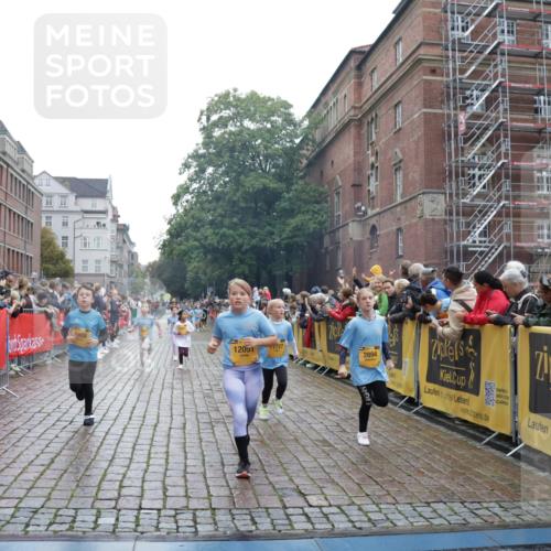 13.09.2026 - Kiel Lauf Yannick Fuchs http://msf.ph/oto/10407139 13.09.2026 09:00:05 Ziel 780, 1871, 2918, 3545, 3568, 4001, 6271, 7624, 7746, 8692, 9003, 9421, 10083, 12371, 28, 533, 579, 621, 1549, 2342, 2789, 2906, 2962, 3537, 3865, 3867, 3890, 4481, 7919, 7981, 8530, 8673, 8932, 9036, 9151, 9370, 9394, 9939, 10665, 10723, 11364, 11570, 11980, 12298, 12329, 12586, 65, 783, 897, 1284, 1538, 2513, 2894, 3549, 4661, 4793, 4821, 6258, 6487, 6606, 6808, 9520, 10592, 11727, 12051, 12662, 125, 579, 1413, 1549, 1792, 2342, 3165, 3890, 4481, 9370, 11570, 12586 meine-sportfotos.de