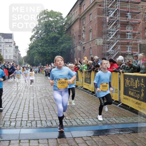 13.09.2026 - Kiel Lauf Yannick Fuchs http://msf.ph/oto/10407155 13.09.2026 09:00:06 Ziel 780, 1871, 2918, 3545, 3568, 4001, 4793, 6271, 7624, 7746, 8692, 9003, 9421, 9520, 10083, 12137, 12371, 28, 533, 579, 621, 2789, 2906, 2962, 3537, 3865, 3867, 3890, 4481, 7919, 7981, 8530, 8673, 8932, 9036, 9151, 9370, 9394, 9939, 10665, 11364, 11570, 11980, 12298, 12329, 12586, 65, 783, 897, 1284, 1538, 2513, 2894, 3549, 4661, 4821, 6258, 6487, 6606, 6808, 10592, 11727, 12051, 12662, 125, 579, 1413, 1549, 1792, 2342, 3165, 3890, 4481, 9370, 11570, 12586 meine-sportfotos.de