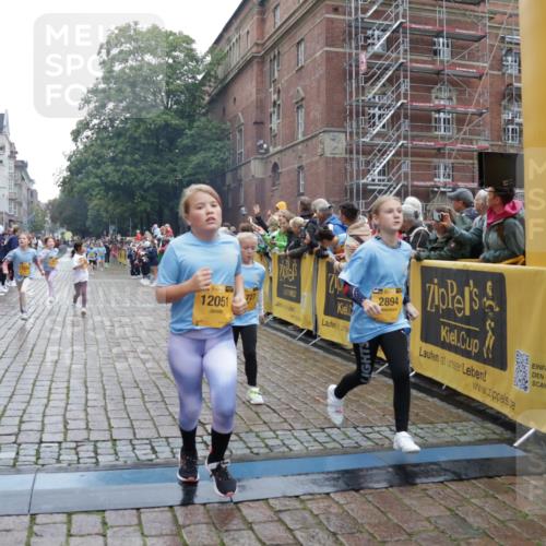 13.09.2026 - Kiel Lauf Yannick Fuchs http://msf.ph/oto/10407159 13.09.2026 09:00:06 Ziel 780, 1871, 2918, 3545, 3568, 4001, 4793, 6271, 7624, 7746, 8692, 9003, 9421, 9520, 10083, 12137, 12371, 28, 533, 579, 621, 2789, 2906, 2962, 3537, 3865, 3867, 3890, 4481, 7919, 7981, 8530, 8673, 8932, 9036, 9151, 9370, 9394, 9939, 10665, 11364, 11570, 11980, 12298, 12329, 12586, 65, 783, 897, 1284, 1538, 2513, 2894, 3549, 4661, 4821, 6258, 6487, 6606, 6808, 10592, 11727, 12051, 12662, 125, 579, 1413, 1549, 1792, 2342, 3165, 3890, 4481, 9370, 11570, 12586 meine-sportfotos.de