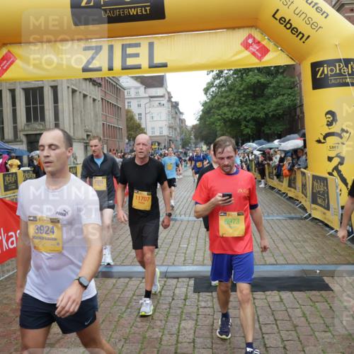 13.09.2026 - Kiel Lauf Yannick Fuchs http://msf.ph/oto/10407189 13.09.2026 10:34:21 Ziel 93, 244, 1086, 1668, 2094, 3384, 4466, 4679, 4820, 5165, 6344, 7932, 7933, 8646, 9788, 10893, 11002, 11153, 12020, 12120, 115, 908, 965, 1299, 1352, 1730, 2009, 2285, 2333, 2577, 3099, 3395, 3704, 3819, 4300, 4739, 5160, 5175, 5773, 7378, 7925, 7932, 8022, 8362, 9078, 9081, 9373, 9491, 10179, 10310, 11002, 11318, 11591, 11604, 11732, 12169, 1667, 2044, 2465, 3180, 3864, 4351, 4608, 4723, 4735, 5125, 5737, 5996, 6225, 6260, 6941, 7928, 8480, 10549, 10904, 3924, 4776, 6973 meine-sportfotos.de