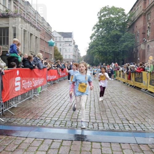 13.09.2026 - Kiel Lauf Yannick Fuchs http://msf.ph/oto/10407190 13.09.2026 09:00:08 Ziel 780, 783, 1538, 1871, 2918, 4001, 4793, 6271, 7624, 7746, 8692, 9003, 9421, 9520, 10083, 10223, 12137, 12371, 28, 533, 579, 621, 1871, 2789, 2906, 2962, 3537, 3545, 3568, 3865, 3867, 3890, 6271, 7919, 8530, 8673, 8932, 9036, 9151, 9394, 9939, 11364, 11980, 12298, 12329, 12586, 65, 897, 1284, 2513, 2894, 3549, 4661, 4821, 6258, 6487, 6606, 6808, 10592, 11727, 12051, 12662, 125, 579, 1413, 1549, 1792, 2342, 3165, 3537, 3890, 4481, 8530, 9370, 9394, 11364, 11570, 12586 meine-sportfotos.de