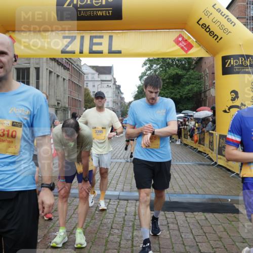 13.09.2026 - Kiel Lauf Yannick Fuchs http://msf.ph/oto/10407350 13.09.2026 10:34:44 Ziel 1307, 1667, 2044, 2432, 2449, 3180, 3864, 4608, 5576, 6225, 6941, 7672, 7928, 8195, 8480, 8746, 9276, 9389, 10549, 10904, 10905, 11374, 93, 244, 1086, 1299, 1668, 2009, 2094, 2465, 3180, 3384, 4351, 4466, 4608, 4679, 4723, 4735, 4820, 5125, 5165, 5737, 5996, 6260, 6344, 7387, 7928, 7932, 7933, 8480, 8646, 9788, 10893, 11002, 11153, 12020, 12070, 12120, 2268, 3470, 3547, 3603, 4028, 5218, 5247, 7006, 7273, 7960, 9541, 9853, 9988, 10361, 1299, 2009, 3099, 3395, 5175, 7378 meine-sportfotos.de