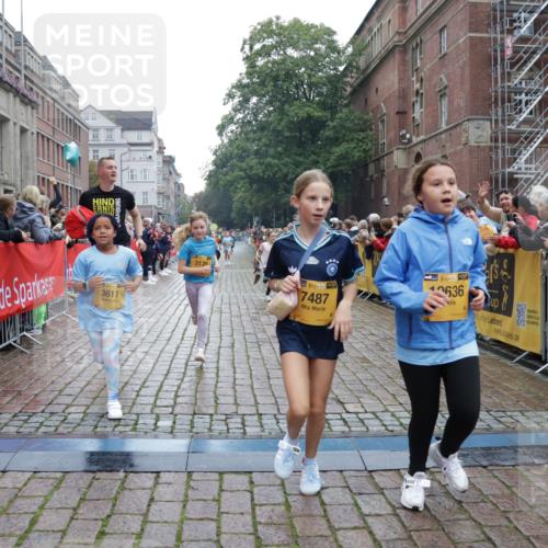 13.09.2026 - Kiel Lauf Yannick Fuchs http://msf.ph/oto/10407374 13.09.2026 09:00:34 Ziel 282, 897, 1284, 1446, 3268, 4093, 6487, 10304, 10561, 10562, 65, 780, 783, 1284, 1538, 2513, 2894, 2918, 3549, 4001, 4661, 4793, 4821, 6258, 6606, 6808, 7624, 7746, 8692, 9003, 9421, 9520, 10083, 10223, 10592, 11727, 12051, 12137, 12371, 12662, 3135, 3611, 7487, 7991, 10636, 11425, 780, 1871, 2789, 2918, 3545, 3568, 6271, 7624, 7746, 8692, 12371 meine-sportfotos.de