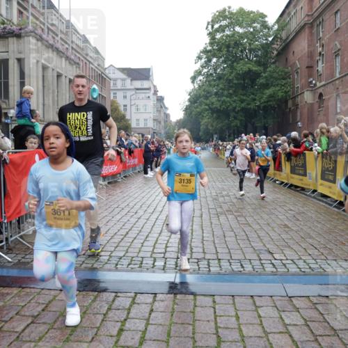 13.09.2026 - Kiel Lauf Yannick Fuchs http://msf.ph/oto/10407385 13.09.2026 09:00:35 Ziel 282, 897, 1446, 3268, 4093, 6487, 10304, 10561, 10562, 65, 780, 783, 897, 1284, 1538, 2513, 2894, 2918, 3549, 4001, 4661, 4793, 4821, 6258, 6487, 6606, 6808, 7624, 7746, 8692, 9003, 9421, 9520, 10083, 10223, 10592, 11727, 12051, 12137, 12371, 12662, 3135, 3611, 6561, 7487, 7991, 10636, 11425, 780, 1871, 2789, 2918, 3545, 3568, 6271, 7624, 7746, 8692, 12371 meine-sportfotos.de