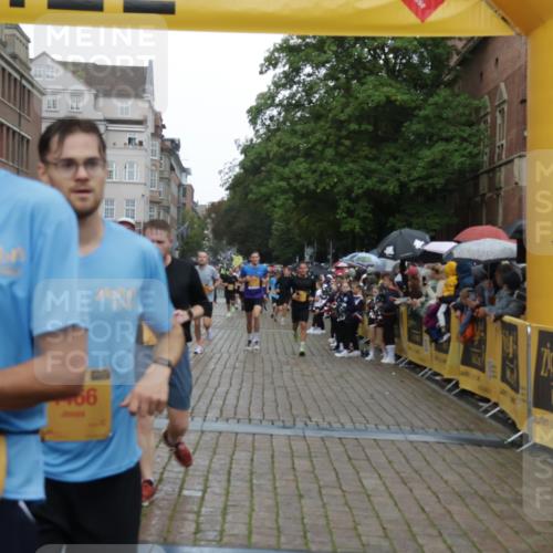 13.09.2026 - Kiel Lauf Yannick Fuchs http://msf.ph/oto/10407460 13.09.2026 10:34:55 Ziel 2268, 2449, 3470, 3547, 3603, 5218, 7006, 7273, 8195, 8746, 10361, 11163, 93, 1086, 1307, 1667, 2044, 2094, 2432, 2465, 3180, 3864, 4351, 4608, 4723, 4735, 4820, 5125, 5576, 5737, 5996, 6225, 6260, 6941, 7387, 7672, 7928, 7933, 8480, 8746, 9276, 9389, 10549, 10904, 10905, 11374, 12070, 1640, 2390, 2687, 3400, 4022, 4028, 4449, 4951, 5247, 5386, 6578, 6603, 7960, 8164, 8266, 8750, 9220, 9261, 9264, 9541, 9853, 9988, 10065, 10475, 10676, 11368, 12095, 244 meine-sportfotos.de