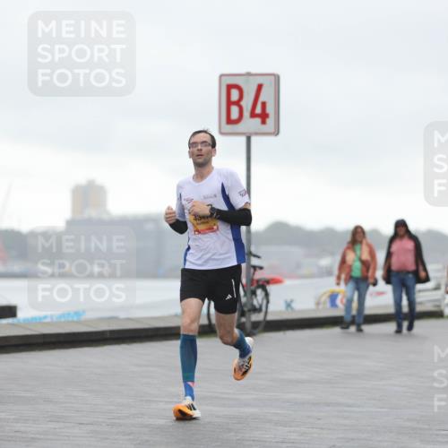 13.09.2026 - Kiel Lauf Andreas Tolksdorf http://msf.ph/oto/10407474 13.09.2026 11:38:32 Kiellinie 4347, 4 meine-sportfotos.de