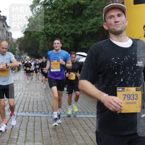 13.09.2026 - Kiel Lauf Yannick Fuchs http://msf.ph/oto/10407485 13.09.2026 10:34:59 Ziel 2268, 3470, 3547, 3603, 4028, 5218, 5247, 7006, 7273, 7960, 8195, 9541, 9853, 9988, 10361, 11163, 93, 1086, 1307, 1667, 2044, 2432, 2449, 2465, 3180, 3864, 4351, 4608, 4723, 4735, 5125, 5576, 5737, 5996, 6225, 6260, 6941, 7387, 7672, 7928, 8195, 8480, 8746, 9276, 9389, 10549, 10904, 10905, 11374, 12070, 400, 1640, 1784, 2390, 2687, 3400, 4022, 4449, 4951, 5386, 6578, 6603, 7971, 8164, 8266, 8750, 9220, 9261, 9264, 10065, 10475, 10676, 11368, 11568, 11758, 12095, 93, 244 meine-sportfotos.de