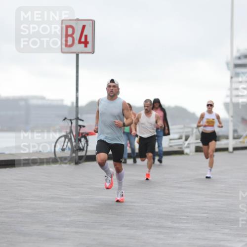 13.09.2026 - Kiel Lauf Andreas Tolksdorf http://msf.ph/oto/10407503 13.09.2026 11:38:33 Kiellinie 4 meine-sportfotos.de