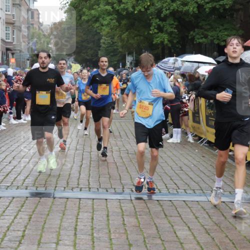 13.09.2026 - Kiel Lauf Yannick Fuchs http://msf.ph/oto/10407552 13.09.2026 10:35:03 Ziel 1640, 2268, 3400, 3470, 3603, 4028, 4449, 5247, 6578, 7960, 9220, 9541, 9853, 9988, 10065, 10361, 10676, 12095, 1307, 1667, 2044, 2432, 2449, 2465, 3180, 3547, 3864, 4351, 4608, 4723, 4735, 5125, 5218, 5576, 5737, 5996, 6225, 6260, 6941, 7006, 7273, 7387, 7672, 7928, 8195, 8480, 8746, 9276, 9389, 10549, 10904, 10905, 11163, 11374, 400, 1784, 2390, 2687, 4022, 4951, 5293, 5386, 6603, 7971, 8164, 8266, 8750, 9261, 9264, 10475, 11368, 11568, 11758, 93, 4351, 4735 meine-sportfotos.de