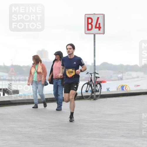 13.09.2026 - Kiel Lauf Andreas Tolksdorf http://msf.ph/oto/10407600 13.09.2026 11:38:47 Kiellinie 3398, 4 meine-sportfotos.de