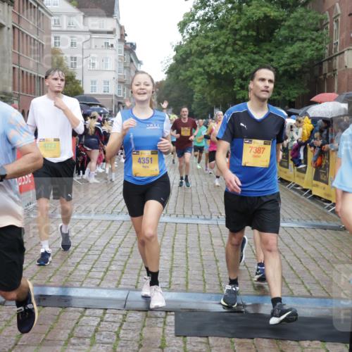 13.09.2026 - Kiel Lauf Yannick Fuchs http://msf.ph/oto/10407618 13.09.2026 10:35:07 Ziel 1640, 2268, 3400, 4022, 4028, 4449, 4951, 5247, 5386, 6578, 6603, 7960, 8164, 8266, 8750, 9220, 9541, 9853, 9988, 10065, 10361, 10676, 11368, 12095, 1307, 1667, 2044, 2432, 2449, 3180, 3470, 3547, 3603, 3864, 4608, 5218, 5576, 6225, 6260, 6941, 7006, 7273, 7672, 7928, 8195, 8480, 8746, 9276, 9389, 10549, 10904, 10905, 11163, 11374, 400, 1784, 2390, 2687, 5293, 6381, 6849, 7710, 7971, 8436, 9143, 9261, 9264, 10475, 11568, 11758, 2044, 3180, 3864, 4351, 4608, 4735 meine-sportfotos.de