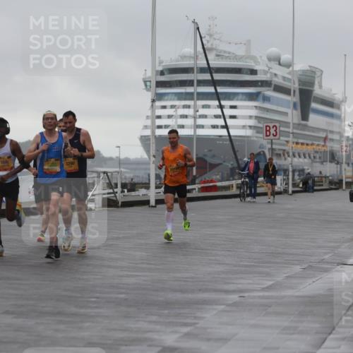 13.09.2026 - Kiel Lauf Andreas Tolksdorf http://msf.ph/oto/10407669 13.09.2026 11:39:16 Kiellinie 4, 1641, 3290, 10160, 3 meine-sportfotos.de