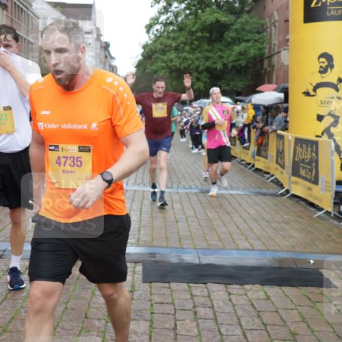 13.09.2026 - Kiel Lauf Yannick Fuchs http://msf.ph/oto/10407670 13.09.2026 10:35:09 Ziel 1640, 2268, 3400, 4022, 4028, 4449, 4951, 5247, 5386, 6578, 6603, 7960, 8164, 8266, 8750, 9220, 9261, 9264, 9541, 9853, 9988, 10065, 10475, 10676, 11368, 12095, 1307, 1667, 2044, 2432, 2449, 3180, 3470, 3547, 3603, 3864, 4608, 5218, 5576, 6225, 6941, 7006, 7273, 7672, 7928, 8195, 8480, 8746, 9276, 9389, 10361, 10549, 10904, 10905, 11163, 11374, 400, 1784, 2390, 2687, 5293, 5817, 6381, 6849, 7710, 7971, 8436, 9143, 11568, 11758, 12774, 2044, 3180, 3864, 4351, 4608, 4735 meine-sportfotos.de