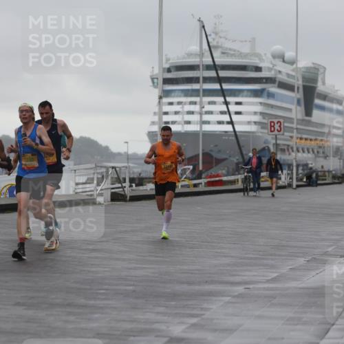 13.09.2026 - Kiel Lauf Andreas Tolksdorf http://msf.ph/oto/10407683 13.09.2026 11:39:17 Kiellinie 4, 1641, 290, 10160, 3, 8 meine-sportfotos.de