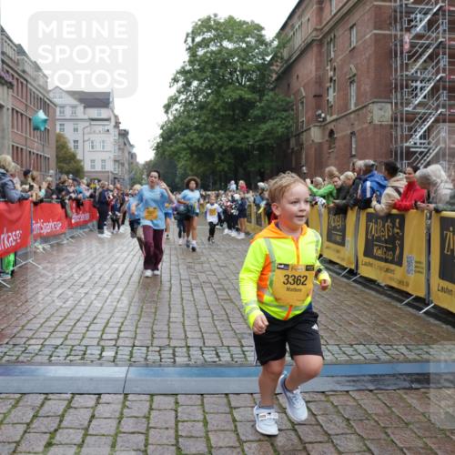 13.09.2026 - Kiel Lauf Yannick Fuchs http://msf.ph/oto/10407692 13.09.2026 09:01:19 Ziel 300, 1662, 1794, 2553, 7613, 7982, 8614, 8691, 11562, 11901, 12436, 3135, 3611, 6561, 7487, 7991, 9503, 10636, 11425, 12506, 3362, 3578, 4415, 4784, 6257, 6315, 7210, 11772, 12296, 12626, 282, 1446, 3268 meine-sportfotos.de
