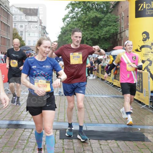 13.09.2026 - Kiel Lauf Yannick Fuchs http://msf.ph/oto/10407693 13.09.2026 10:35:10 Ziel 1640, 2268, 2390, 2687, 3400, 4022, 4028, 4449, 4951, 5247, 5386, 6578, 6603, 7960, 8164, 8266, 8750, 9220, 9261, 9264, 9541, 9853, 9988, 10065, 10475, 10676, 11368, 12095, 1307, 1667, 2044, 2268, 2432, 2449, 3470, 3547, 3603, 3864, 5218, 5576, 6225, 6941, 7006, 7273, 7672, 8195, 8746, 9276, 9389, 10361, 10549, 10904, 10905, 11163, 11374, 400, 1784, 5293, 5817, 6381, 6849, 7710, 7971, 8436, 9143, 10017, 11568, 11758, 12774, 2044, 3180, 3864, 4351, 4608, 4735 meine-sportfotos.de