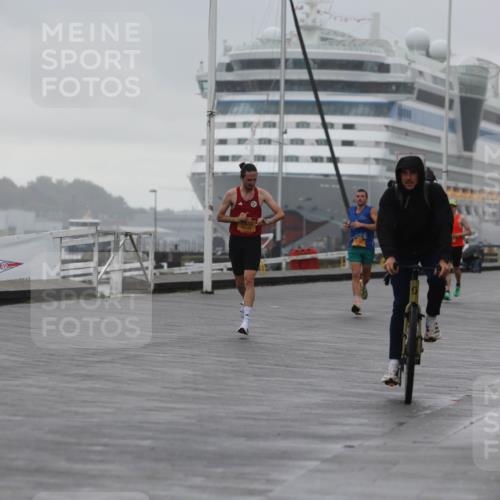 13.09.2026 - Kiel Lauf Andreas Tolksdorf http://msf.ph/oto/10407740 13.09.2026 11:39:51 Kiellinie  meine-sportfotos.de