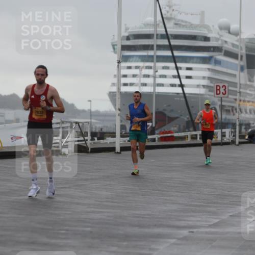 13.09.2026 - Kiel Lauf Andreas Tolksdorf http://msf.ph/oto/10407749 13.09.2026 11:39:54 Kiellinie 7833, 3, 21 meine-sportfotos.de