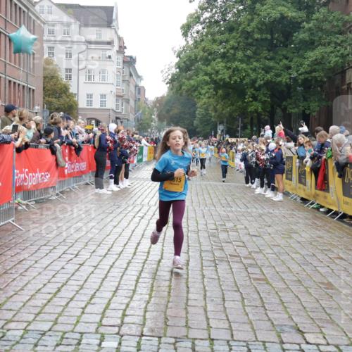 13.09.2026 - Kiel Lauf Yannick Fuchs http://msf.ph/oto/10407787 13.09.2026 09:01:31 Ziel 1794, 3362, 3578, 4784, 6257, 7613, 8614, 11562, 11901, 12296, 12436, 300, 1662, 1794, 2553, 7613, 7982, 8614, 8691, 9503, 12506, 1353, 1355, 1959, 2321, 2568, 4415, 6315, 7210, 9285, 9287, 9615, 11772, 12626, 3135, 3611, 6561, 7487, 7991, 10636, 11425 meine-sportfotos.de