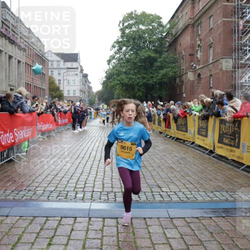 13.09.2026 - Kiel Lauf Yannick Fuchs http://msf.ph/oto/10407797 13.09.2026 09:01:32 Ziel 3362, 3578, 4415, 4784, 6257, 7210, 11562, 11901, 12296, 12436, 12626, 300, 1662, 1794, 2553, 7613, 7982, 8614, 8691, 9503, 12506, 1353, 1355, 1959, 2321, 2568, 6315, 9285, 9287, 9615, 11772, 3135, 3611, 6561, 7487, 7991, 9503, 10636, 11425, 12506 meine-sportfotos.de