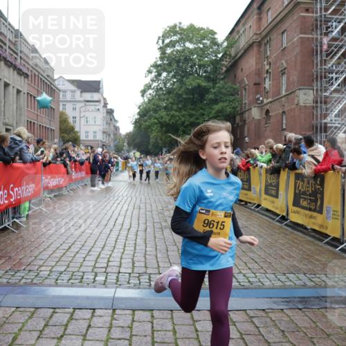 13.09.2026 - Kiel Lauf Yannick Fuchs http://msf.ph/oto/10407803 13.09.2026 09:01:32 Ziel 3362, 3578, 4415, 4784, 6257, 7210, 11562, 11901, 12296, 12436, 12626, 300, 1662, 1794, 2553, 7613, 7982, 8614, 8691, 9503, 12506, 1353, 1355, 1959, 2321, 2568, 6315, 9285, 9287, 9615, 11772, 3135, 3611, 6561, 7487, 7991, 9503, 10636, 11425, 12506 meine-sportfotos.de