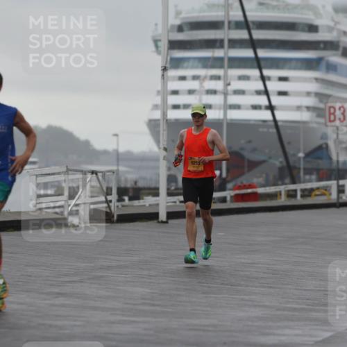 13.09.2026 - Kiel Lauf Andreas Tolksdorf http://msf.ph/oto/10407822 13.09.2026 11:39:58 Kiellinie 9253, 3 meine-sportfotos.de